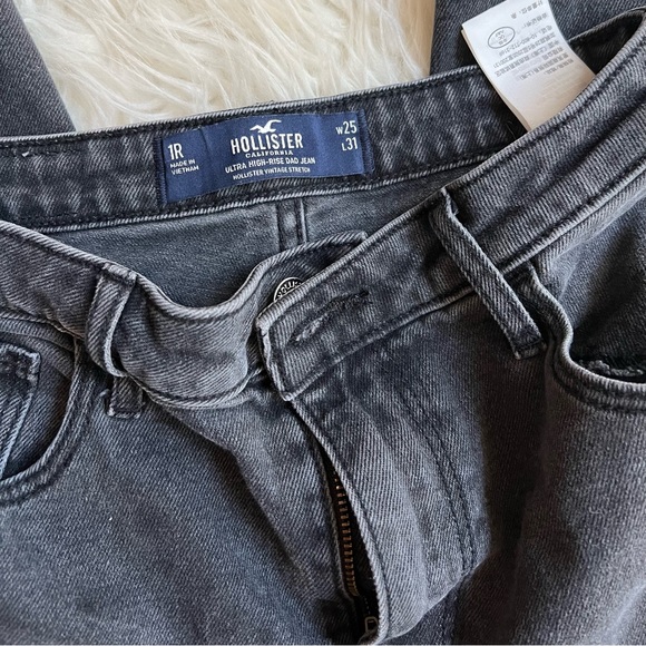 Hollister Ultra High Rise Dad Jean Side Slit 1R/25 - Picture 3 of 3